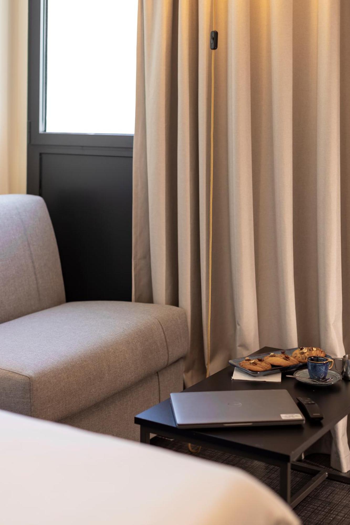 ไอบิส มาร์เซย ซองทร์ ยูโรเมด Hotel มาร์กเซย ภายนอก รูปภาพ
