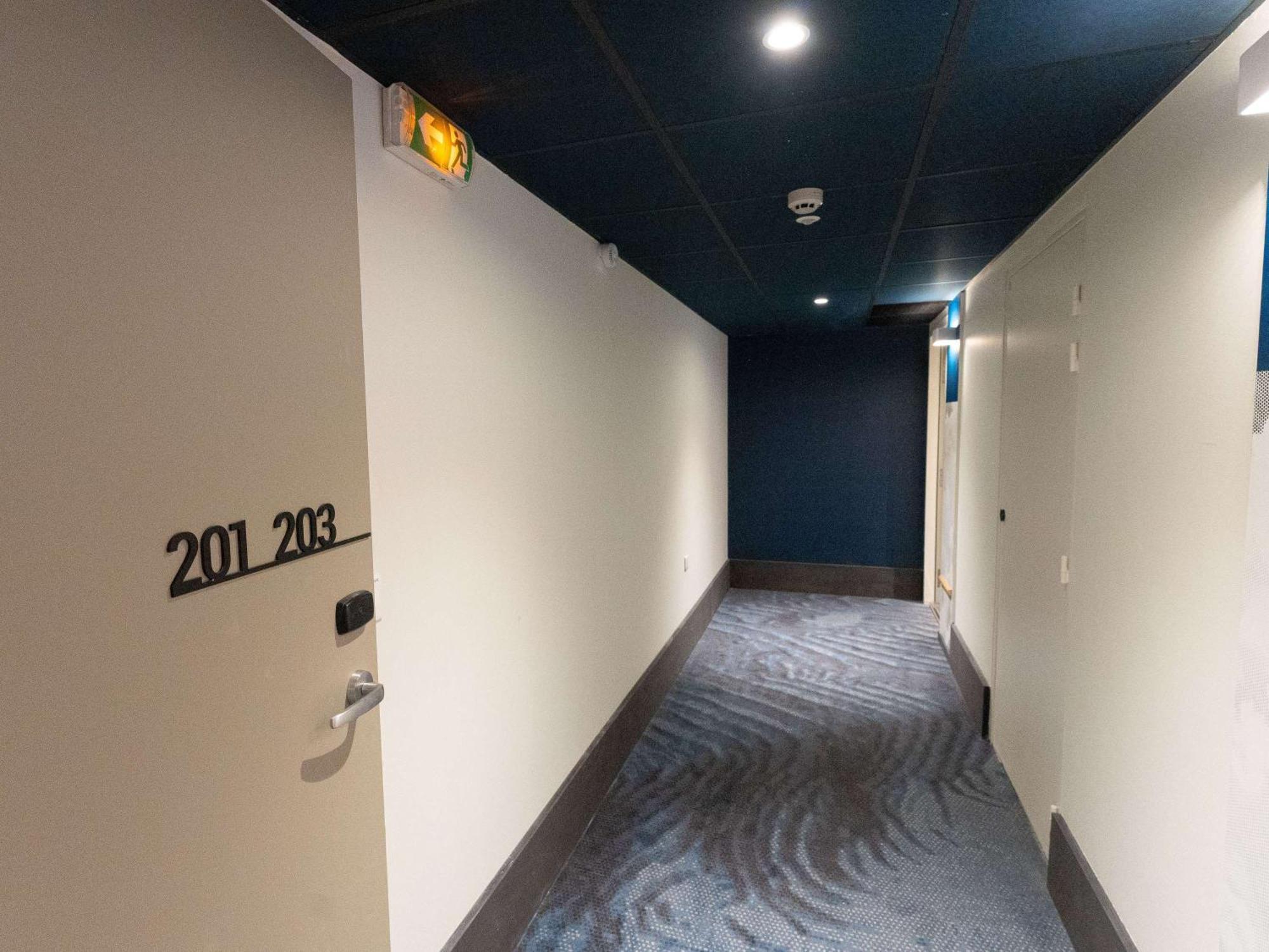 ไอบิส มาร์เซย ซองทร์ ยูโรเมด Hotel มาร์กเซย ภายนอก รูปภาพ